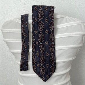 Paisley Patterned Tie